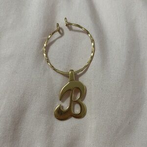 Wine glass accessory B letter EUC